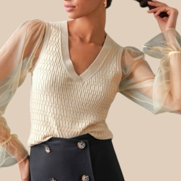 Maeve Anthropologie/Elegant Cream Sheer Sleeve Top/Size Medium - Picture 1 of 9